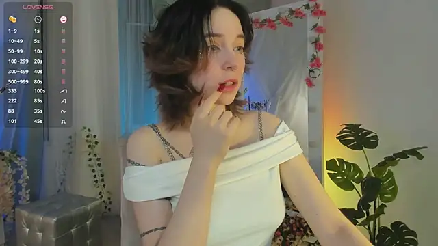 Snapshot of lilithlunna chatting on February 19, 2025, 2:23 am lilithlunna online show from February 19, 2025, 2:23 am