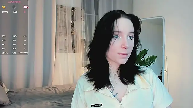 Snapshot of lilithlunna chatting on November 13, 2025, 1:04 pm lilithlunna online show from November 13, 2025, 1:04 pm