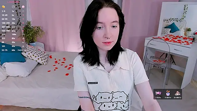 Snapshot of lilithlunna chatting on September 9, 2025, 5:00 pm lilithlunna online show from September 9, 2025, 5:00 pm