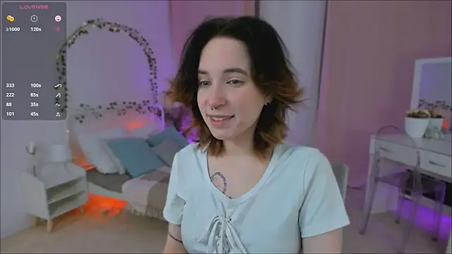 Snapshot of lilithlunna chatting on March 18, 2025, 9:43 pm lilithlunna online show from March 18, 2025, 9:43 pm