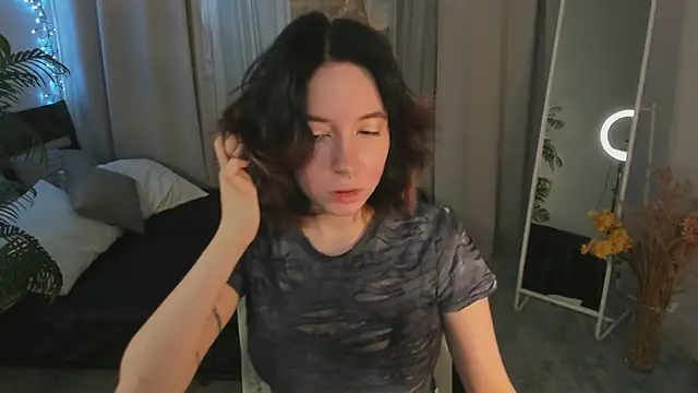Snapshot of lilithlunna chatting on February 25, 2025, 3:53 pm lilithlunna online show from February 25, 2025, 3:53 pm