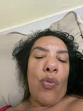 Snapshot of briannaa557 chatting on December 27, 2024, 9:50 am briannaa557 online show from December 27, 2024, 9:50 am