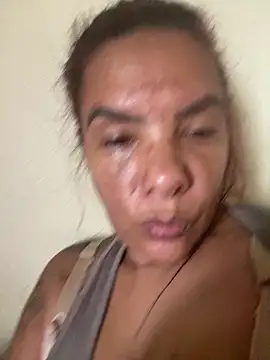 Snapshot of briannaa557 chatting on September 13, 2025, 6:41 pm briannaa557 online show from September 13, 2025, 6:41 pm