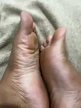 Snapshot of briannaa557 chatting on December 27, 2024, 7:14 pm briannaa557 online show from December 27, 2024, 7:14 pm