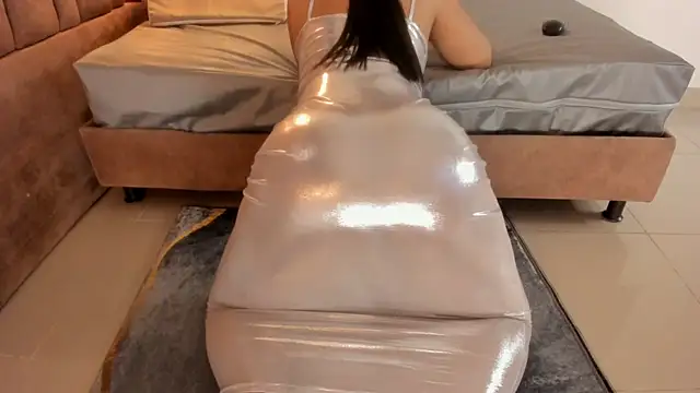 Snapshot of victoriaroyce1 chatting on December 4, 2025, 3:11 pm victoriaroyce1 online show from December 4, 2025, 3:11 pm