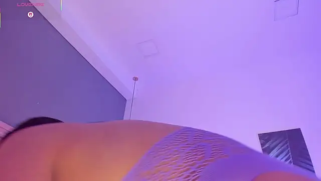 Snapshot of victoriaroyce1 chatting on October 29, 2025, 1:21 pm victoriaroyce1 online show from October 29, 2025, 1:21 pm