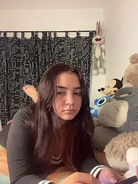 Snapshot of Ema_kraus chatting on February 7, 2026, 1:02 am Ema kraus online show from February 7, 2026, 1:02 am