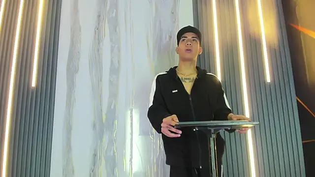 Angel xxx online show from April 6, 2026, 4:46 am