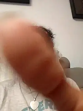 naughty69curls online show from September 11, 2025, 6:19 pm