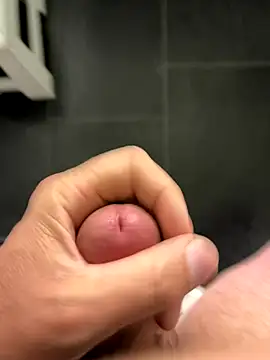 mikiss789 online show from October 15, 2025, 4:00 am