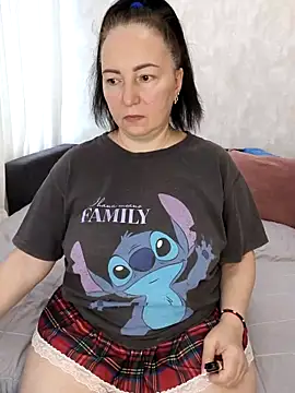 Snapshot of HairyVicky chatting on October 7, 2025, 6:25 am HairyVicky online show from October 7, 2025, 6:25 am