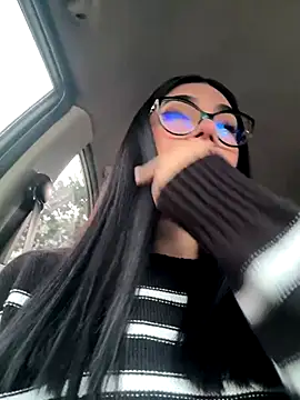 RoseCassie online show from October 21, 2025, 12:37 pm