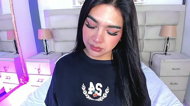 Snapshot of RoseCassie chatting on September 16, 2025, 1:56 pm RoseCassie online show from September 16, 2025, 1:56 pm