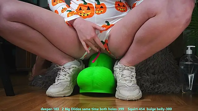 Snapshot of Kisakis chatting on October 4, 2025, 3:57 pm Kisakis online show from October 4, 2025, 3:57 pm