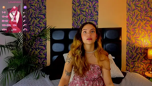 Snapshot of hinata_itachi chatting on March 8, 2025, 9:18 pm hinata itachi online show from March 8, 2025, 9:18 pm