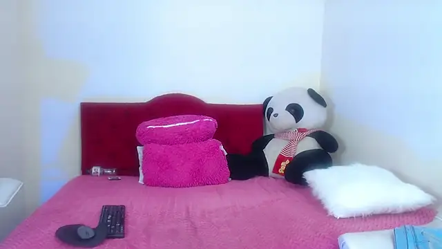 Snapshot of Mariana_16_ chatting on March 19, 2025, 11:36 pm Mariana 16 online show from March 19, 2025, 11:36 pm