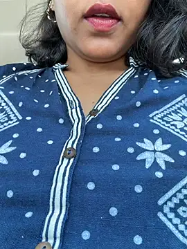 Snapshot of priyadevi17 chatting on May 31, 2026, 6:41 am priyadevi17 online show from May 31, 2026, 6:41 am