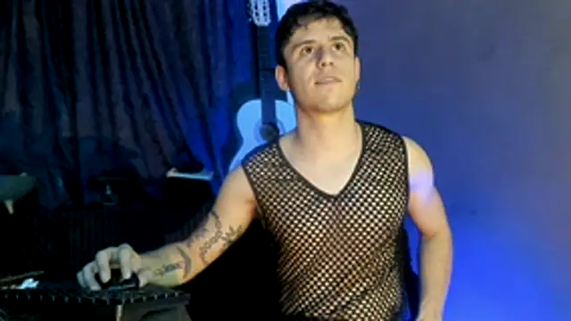 Antonello Vannucci online show from November 22, 2025, 11:36 pm