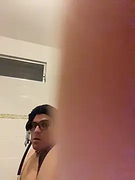 NikkelSofia online show from March 29, 2026, 8:38 am