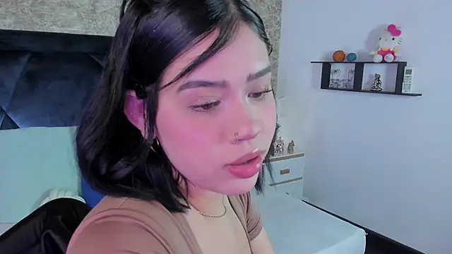 Snapshot of Lily_Woodz chatting on November 29, 2025, 7:14 pm Lily Woodz online show from November 29, 2025, 7:14 pm