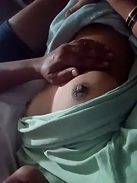 Snapshot of deshi_banarasi65 chatting on March 14, 2025, 6:18 pm deshi banarasi65 online show from March 14, 2025, 6:18 pm
