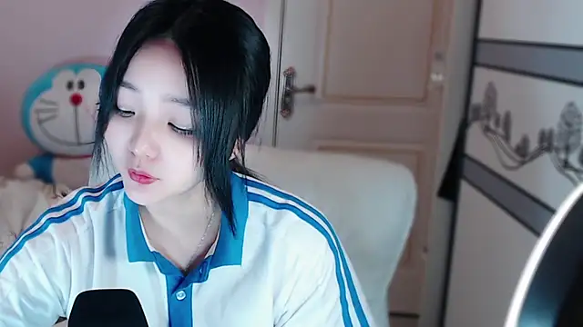 Snapshot of xiao-xiao-D chatting on March 15, 2025, 12:02 pm xiao-xiao-D online show from March 15, 2025, 12:02 pm