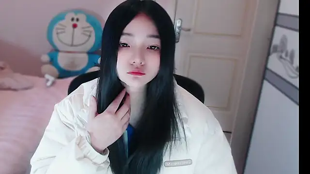 Snapshot of xiao-xiao-D chatting on November 19, 2025, 6:13 am xiao-xiao-D online show from November 19, 2025, 6:13 am