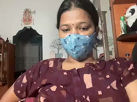 Tamil Sanjana  online show from September 17, 2025, 11:29 pm