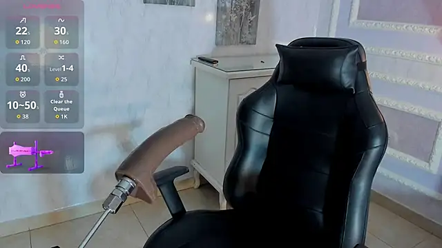 Lily Martinez online show from September 17, 2025, 10:45 pm