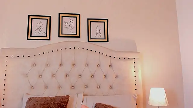 ashly  ms online show from October 4, 2025, 6:31 pm