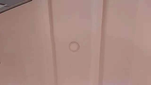 Alissonroses online show from February 22, 2026, 7:15 pm