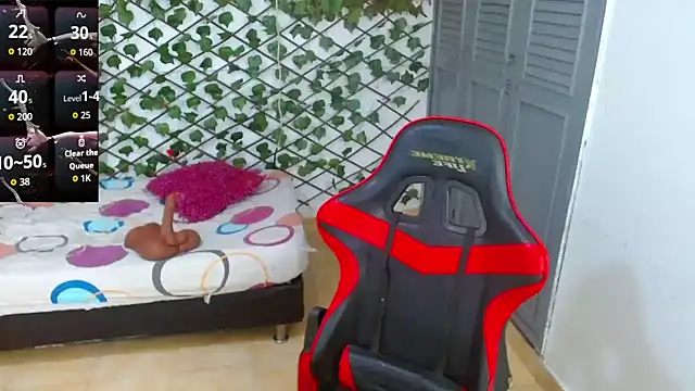 dani-lue online show from October 21, 2025, 4:17 pm