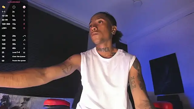 JhonyMiller  online show from January 8, 2026, 7:53 pm