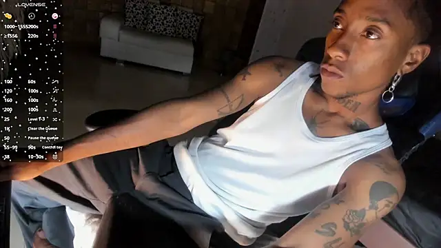 JhonyMiller  online show from November 7, 2025, 4:44 pm