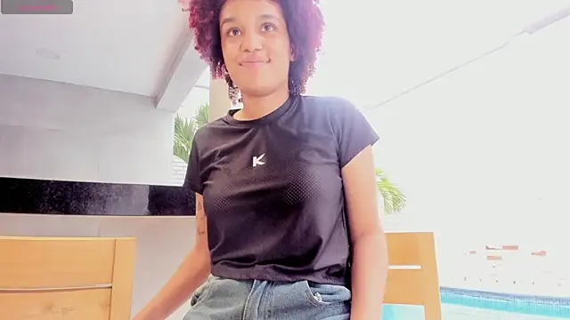 Snapshot of loladupont chatting on March 2, 2025, 11:41 am loladupont online show from March 2, 2025, 11:41 am