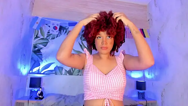 Snapshot of loladupont chatting on July 13, 2026, 3:28 am loladupont online show from July 13, 2026, 3:28 am
