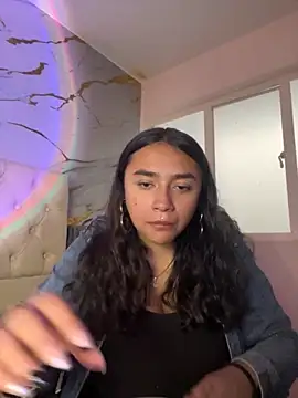 Snapshot of michell_boobs_ chatting on October 4, 2025, 1:45 pm michell boobs online show from October 4, 2025, 1:45 pm