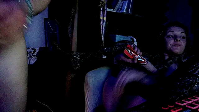 Snapshot of SilverandFox chatting on January 16, 2025, 11:58 am SilverandFox online show from January 16, 2025, 11:58 am