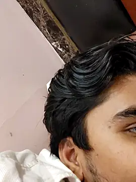 dannyD06969 online show from April 13, 2026, 8:13 pm