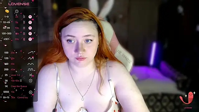 Bitchy Lily online show from November 23, 2025, 2:27 pm