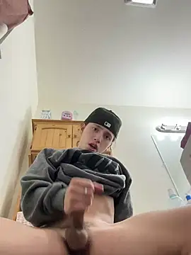 qbaby96 online show from March 1, 2025, 2:04 am