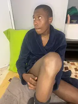 Snapshot of Sexybabe430 chatting on December 23, 2024, 12:19 pm Sexybabe430 online show from December 23, 2024, 12:19 pm