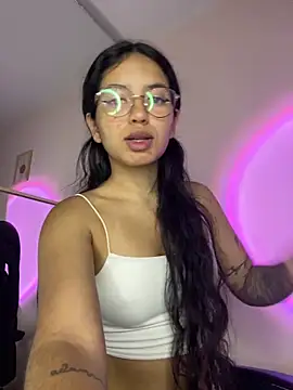 Rosita forever  online show from March 19, 2026, 4:18 pm