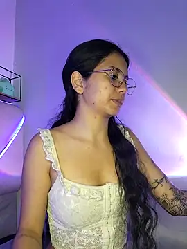 Rosita forever  online show from March 20, 2025, 6:31 pm