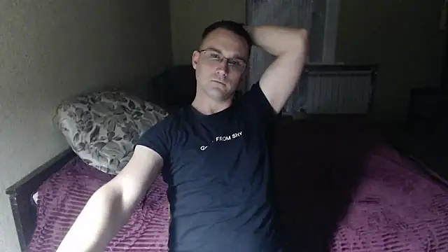 Snapshot of Sanderx chatting on March 14, 2025, 12:10 am Sanderx online show from March 14, 2025, 12:10 am