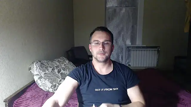 Snapshot of Sanderx chatting on March 12, 2025, 9:35 pm Sanderx online show from March 12, 2025, 9:35 pm
