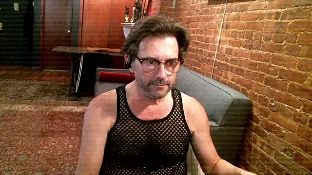 Snapshot of Johnny_Bottoms chatting on May 10, 2026, 8:22 pm Johnny Bottoms online show from May 10, 2026, 8:22 pm