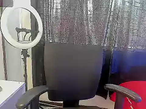 Snapshot of Julieta_love_1 chatting on February 26, 2025, 3:10 pm Julieta love 1 online show from February 26, 2025, 3:10 pm