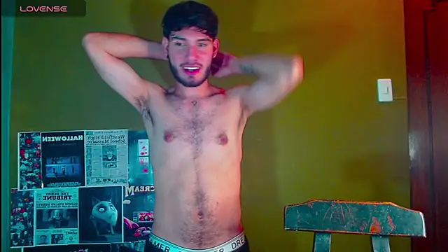 gato444  online show from January 4, 2025, 4:44 am