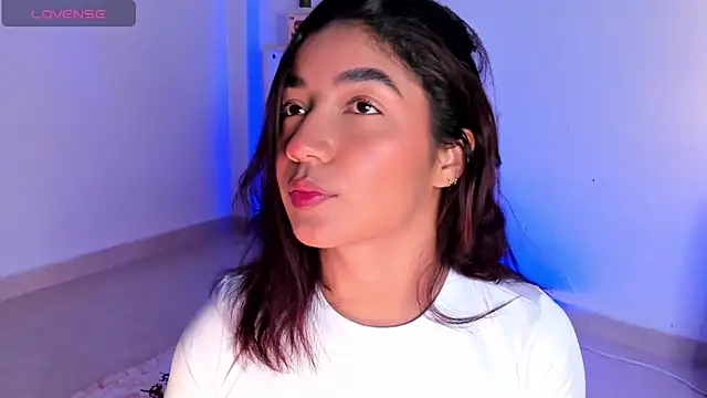 Snapshot of martina_roldam chatting on February 1, 2025, 10:05 am martina roldam online show from February 1, 2025, 10:05 am